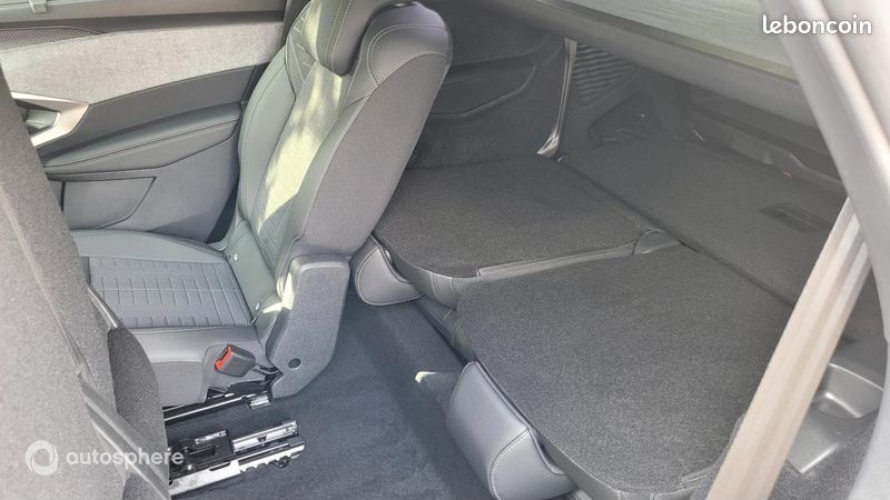 Peugeot 5008 Hybrid 145ch GT e-DCS6 (image 22)