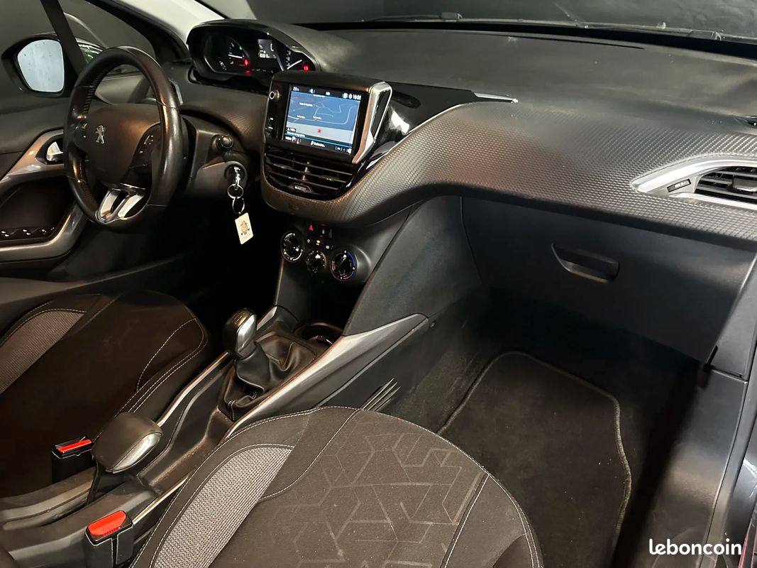 Peugeot 2008 Style 1.2 VTI 82ch - Apple Carplay - KIT DISTRIBUTION OK (image 9)