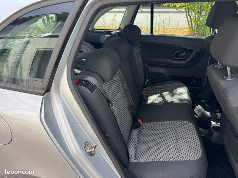 Skoda fabia combi 1.6 tdi 105 – entretien complet – prête à prendre la route (image 4)