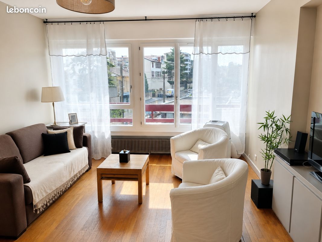 Appartement 2 pièces 59 m² · à Caluire-Et-Cuire · 59 m² · 1 300 €