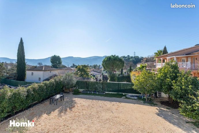 Maison 6 pièces 120 m² — 1