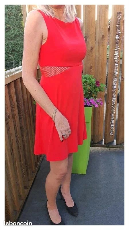 Claudie Pierlot belle robe rouge taille M 38 impeccable comme