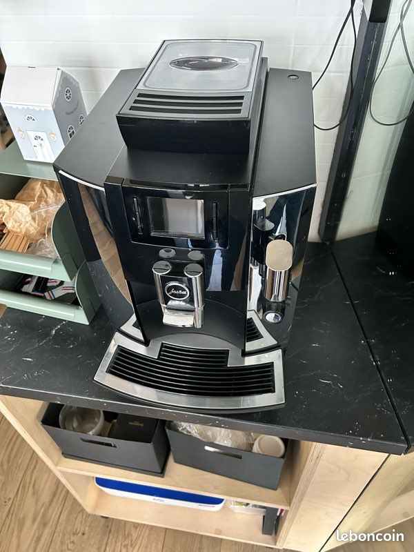 Machine à café Jura e8 Équipements pour commerces & marchés — free download