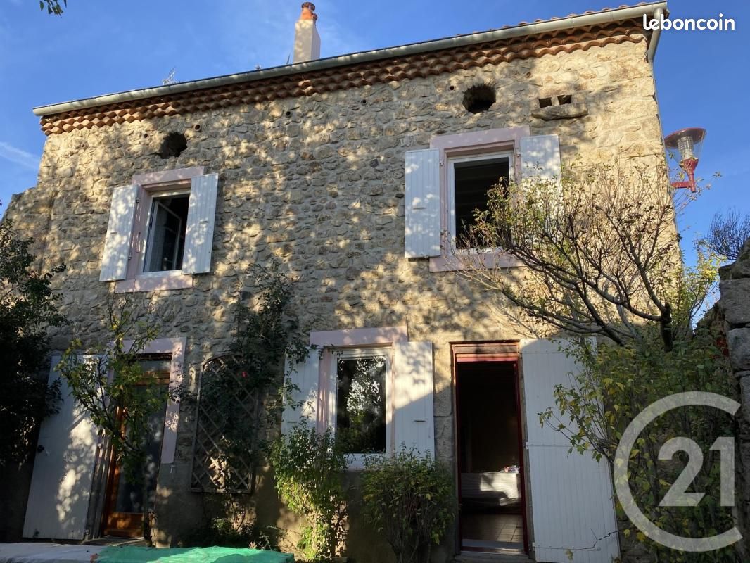 Maison 5 pièces 123 m² · à Vernosc-lès-Annonay · 123 m² · 890 €/mois