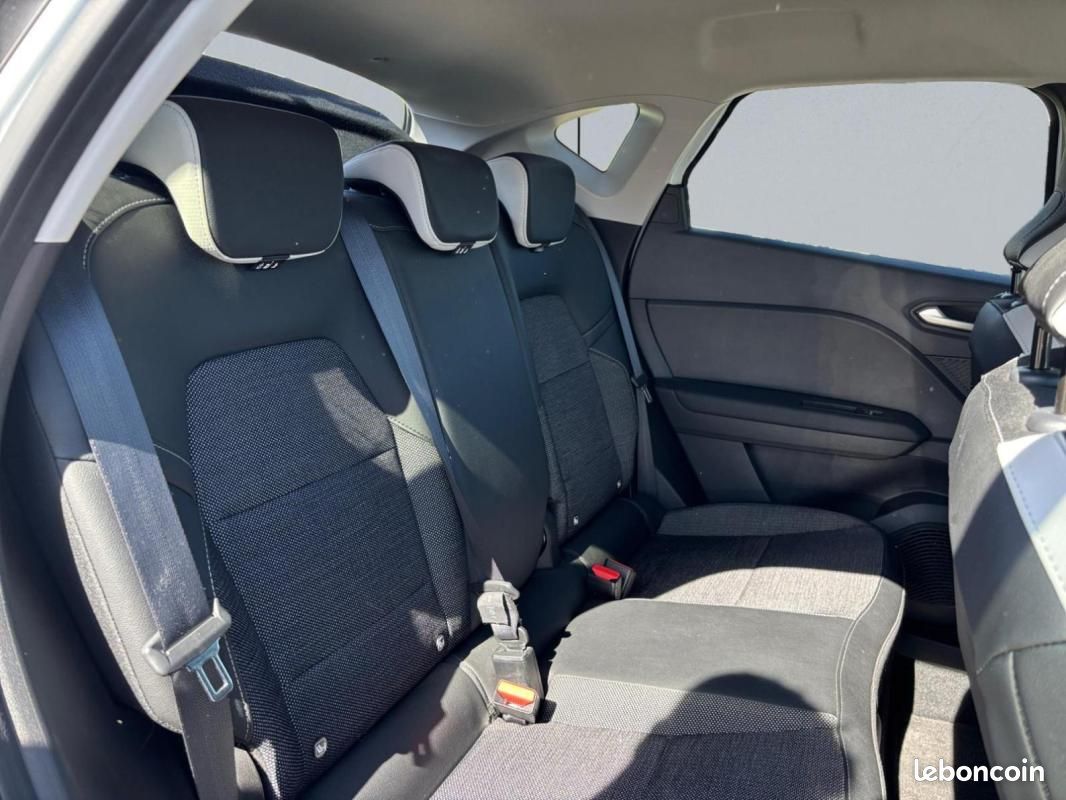 Renault Captur E-Tech full hybrid 145 Techno (image 18)