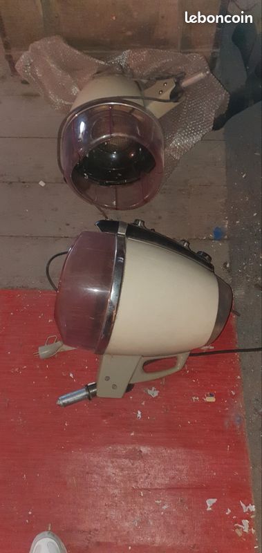 Casques de coiffeuse vintage (image 1)