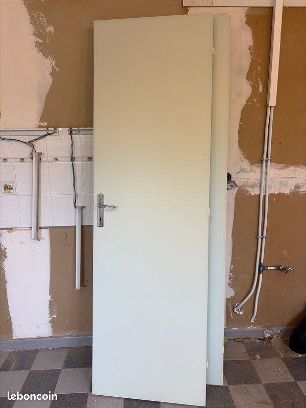 2 portes en bois (image 1)