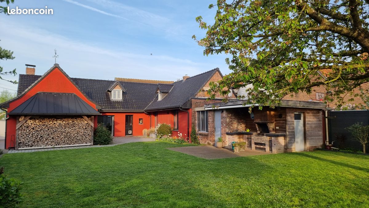 Maison 8 pièces 150 m² · à Sainghin-en-Weppes · 150 m² · 485 000 €