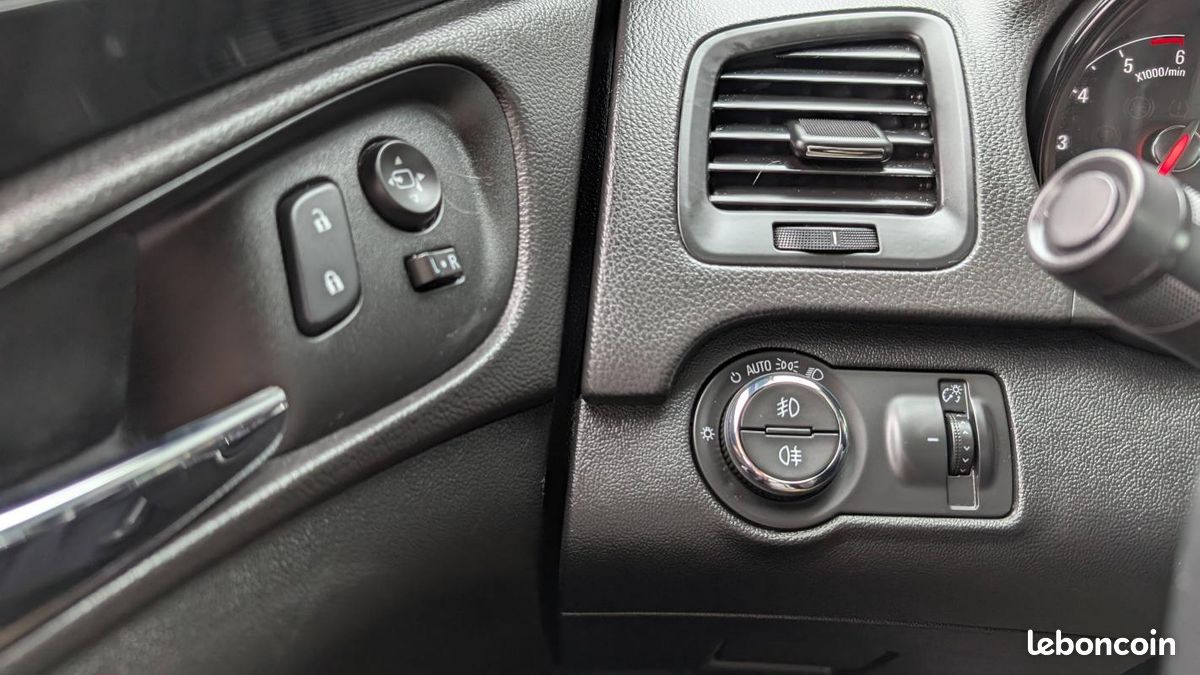 Opel Insignia 2.0 CDTI 170ch Cosmo Pack ecoFLEX (image 17)