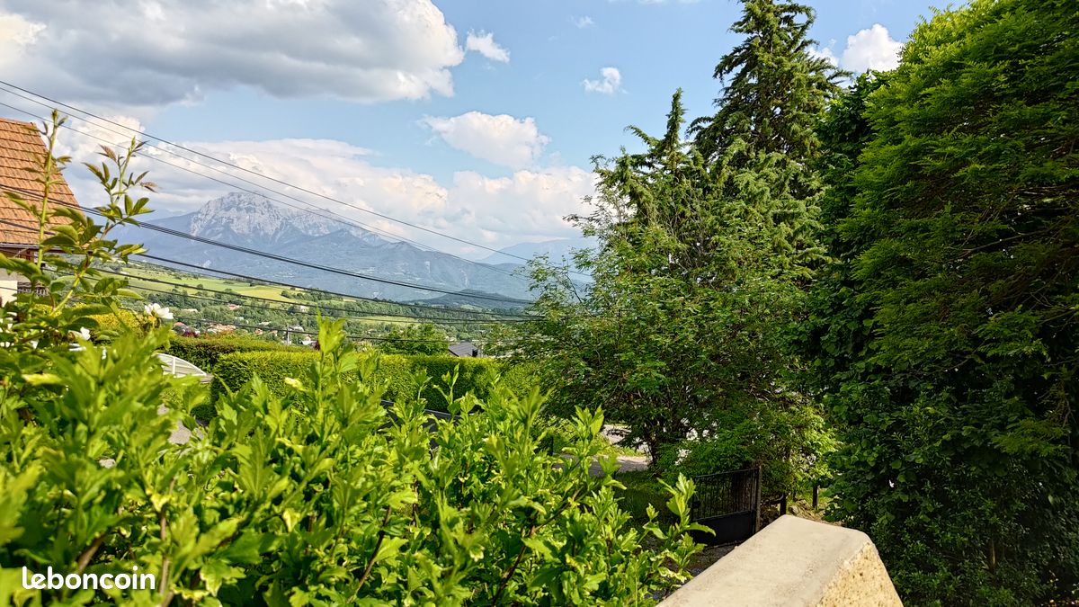 Chalet avec Jacuzzi proche du Lac de Serre-Ponçon (image 15)