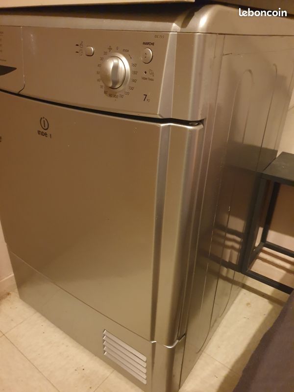 Façade Bandeau Pour Sèche-linge Indesit IDC 75 S - Pièce Détachée D'occasion (ref 250005875)