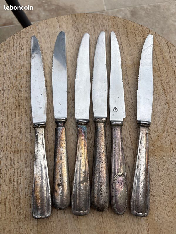 Lot couteaux anciens métal argenté (image 1)