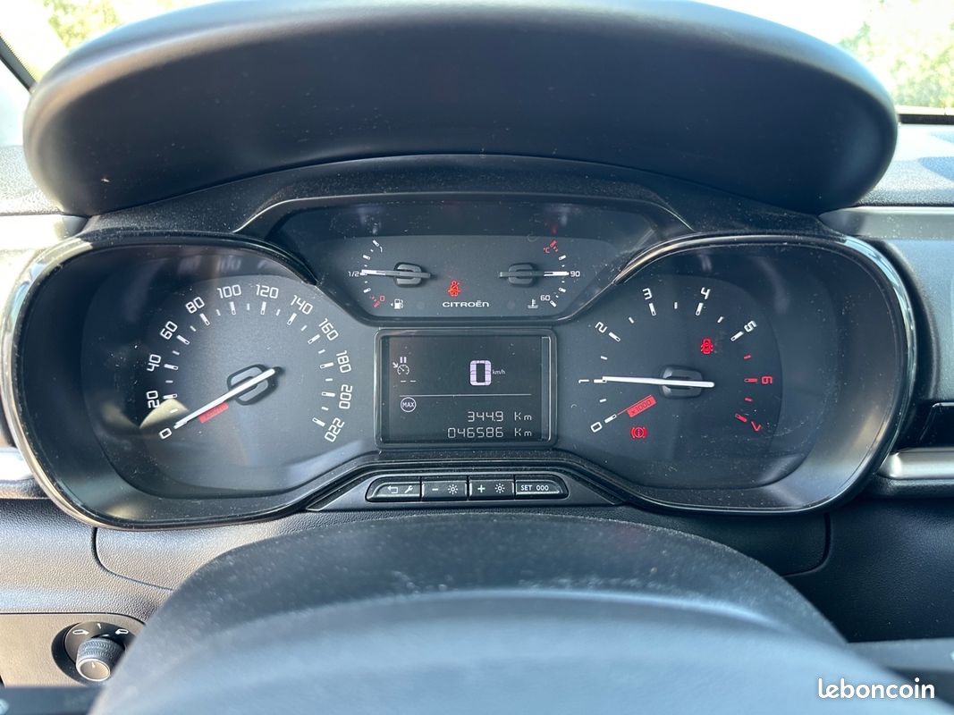 CITROEN C3 1.2 PURE TECH 83 Feel pack 83Ch Garantie 12 mois (image 20)