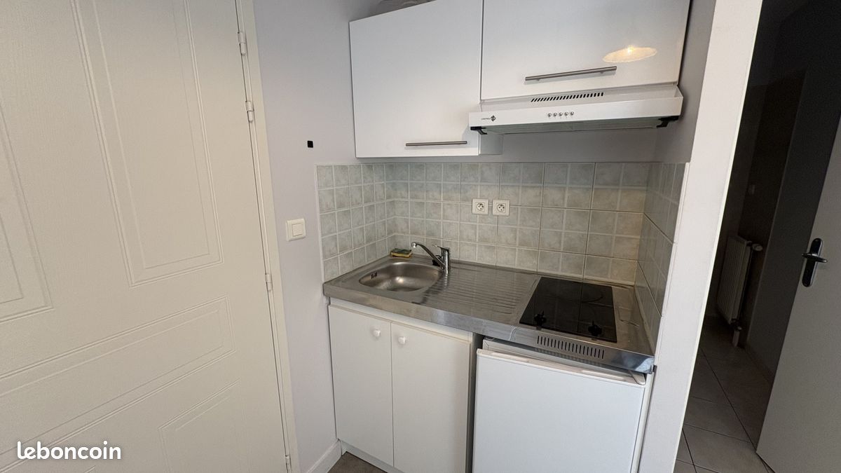 Studio 1 pièce 24 m² (image 3)