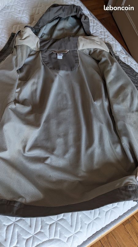 Veste Imperméable Quechua Gris Taupe Taille S en très bon état (image 3)