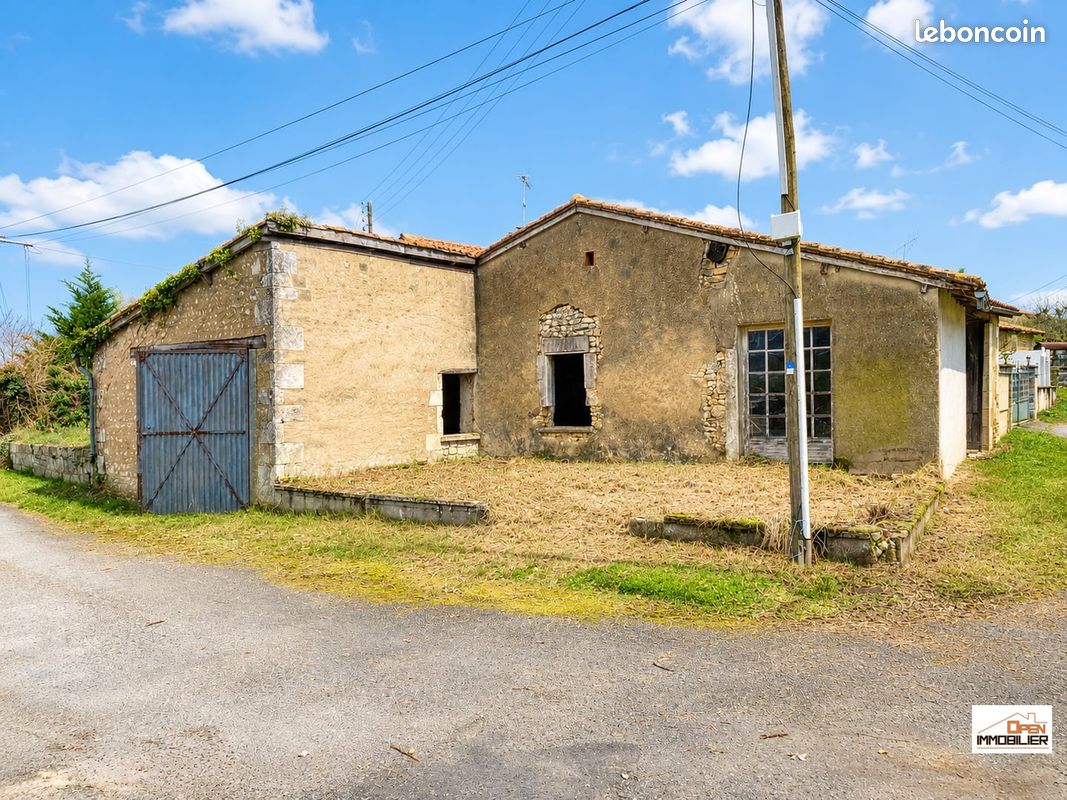 Maison 3 pièces 114 m² · à Deviat · 114 m² · 30 000 €