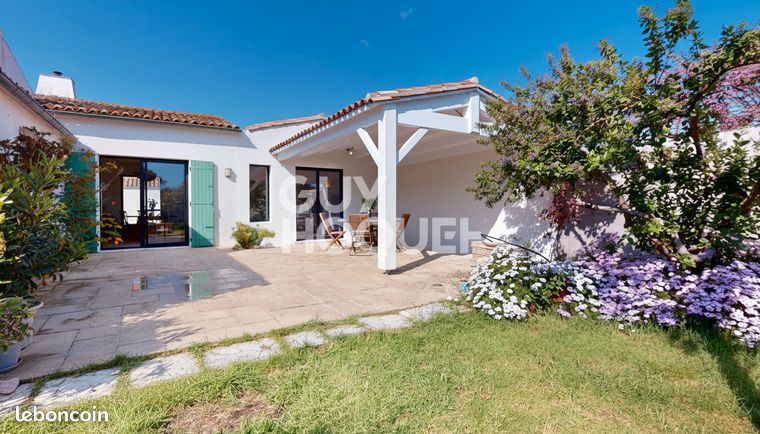 Propriété 7 pièces 143 m²