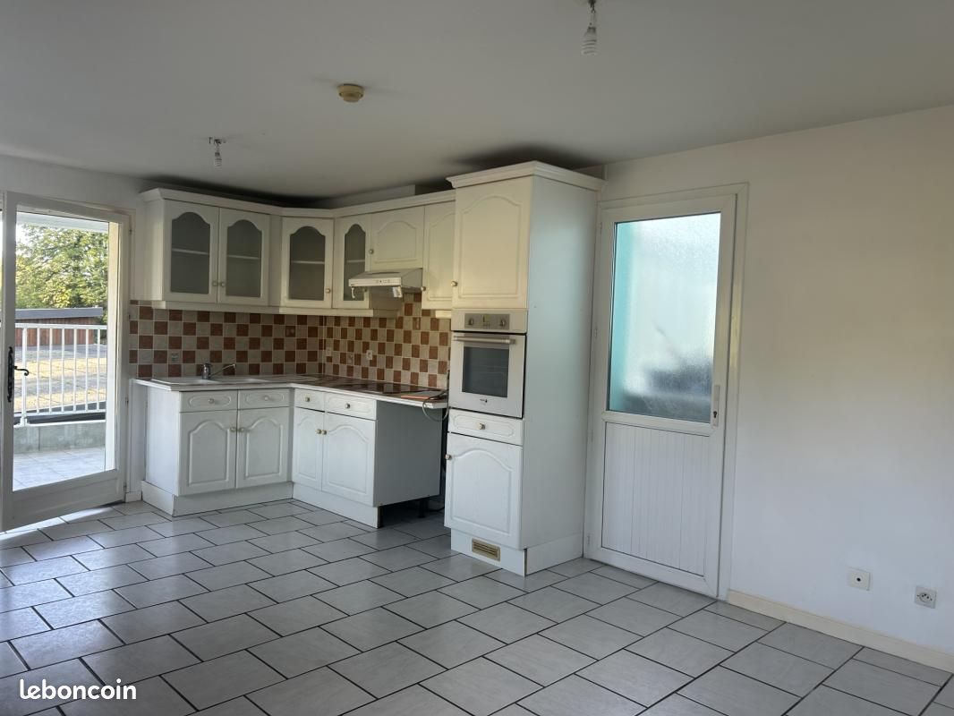 Appartement 3 pièces 94 m² · à Saint-Dizier · 94 m² · 695 €