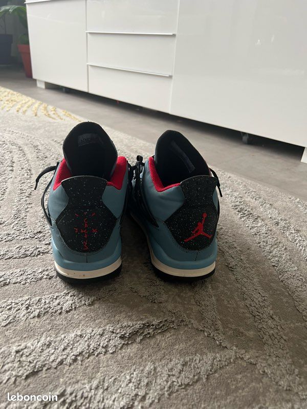 Jordan 4 travis scott taille 43 (image 3)