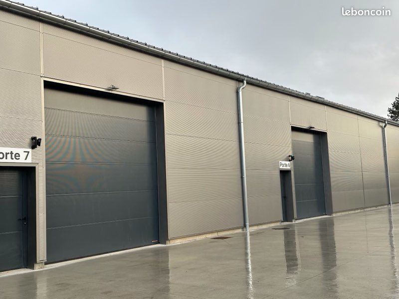 Local commercial 1 pièce 330 m² · à Bennwihr · 330 m² · 2 200 €