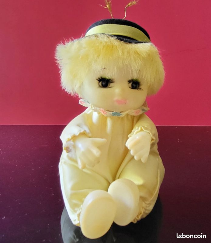 Petite figurine (image 1)