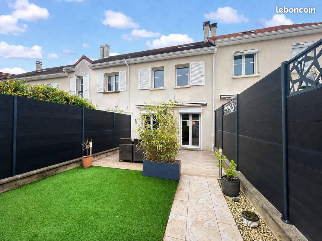 Maison 5 pièces 88 m² · à Plaisir · 88,5 m² · 319 000 €