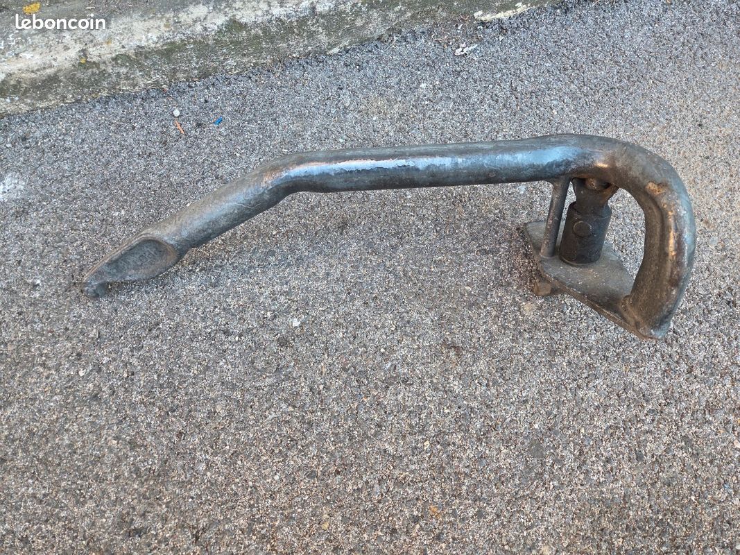 Cale de roue dépanneuse (image 1)