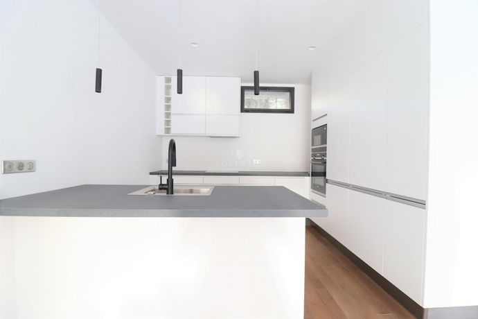 Maison a louer montrouge - 5 pièce(s) - 150 m2 - Surfyn