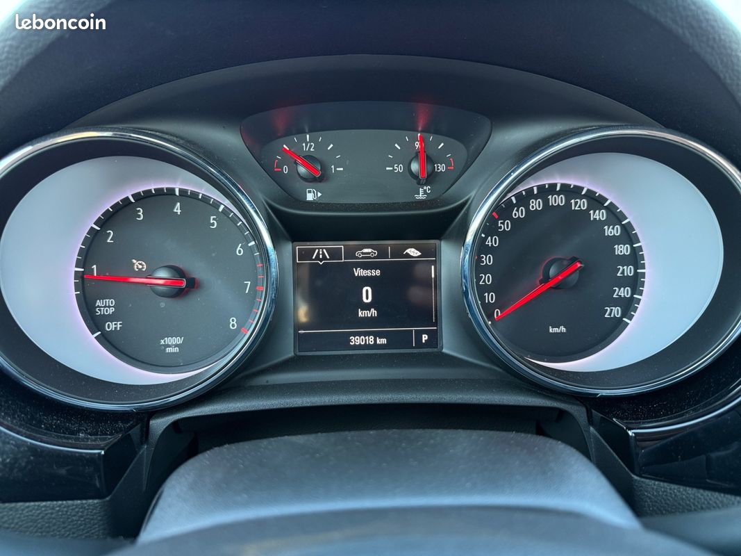 OPEL ASTRA 1.4i Turbo 145 CVT Ultimate / Caméra / CarPlay / Entretien Opel (image 14)