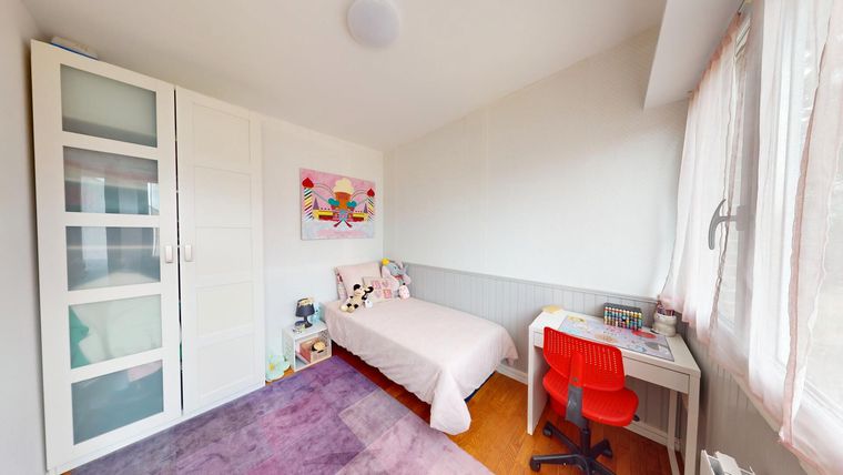 Appartement a vendre  - 5 pièce(s) - 76 m2 - Surfyn
