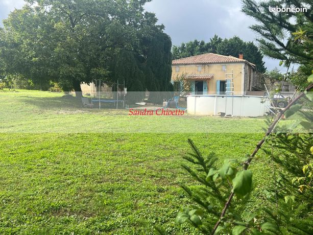 Maison 3 pièces 140 m²