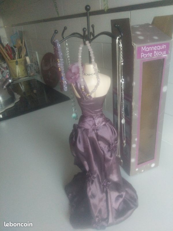 Mannequin porte bijoux neuf (image 10)