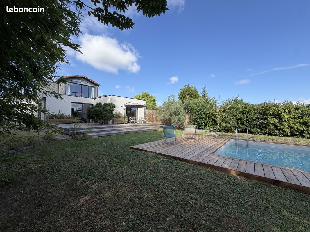 Maison 5 pièces 208 m² · à Agen · 208 m² · 450 000 €