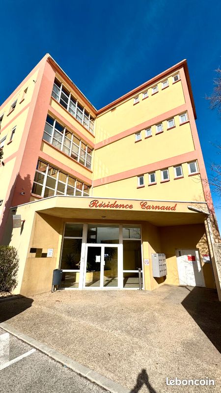 Appartement 3 pièces 74 m² · à Carpentras · 74 m² · 100 700 €
