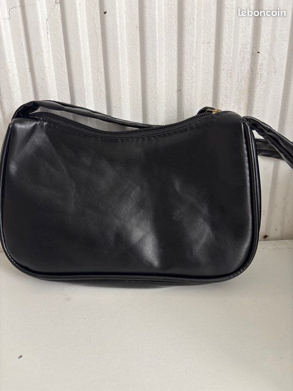 Sac noir (image 1)