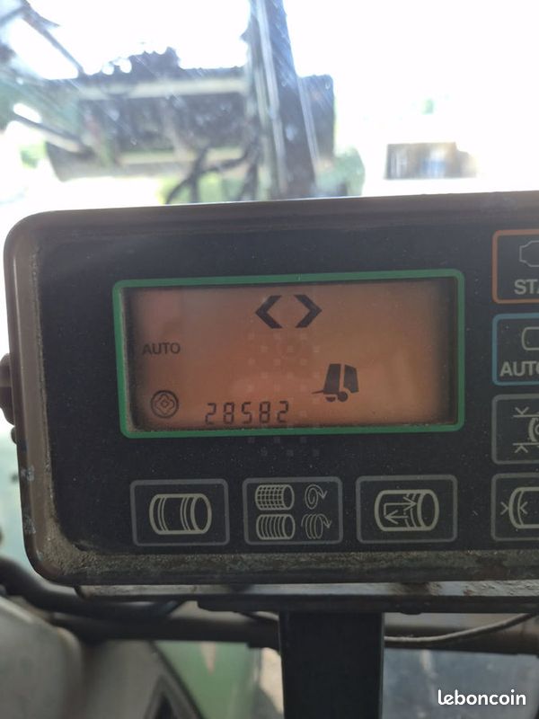 John Deere 590 (image 9)