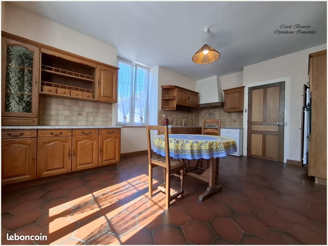 Maison 6 pièces 152 m² · à Châtenois · 152 m² · 137 000 €