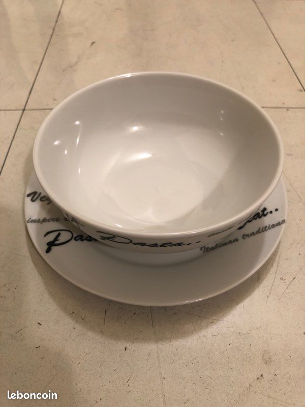 Service de table blanc et noir (image 4)
