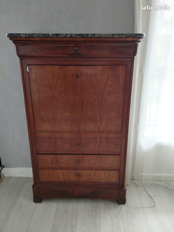 Meuble secrétaire (image 1)