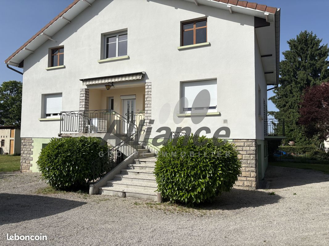 Maison 6 pièces 136 m² · à Froideconche · 136 m² · 191 000 €
