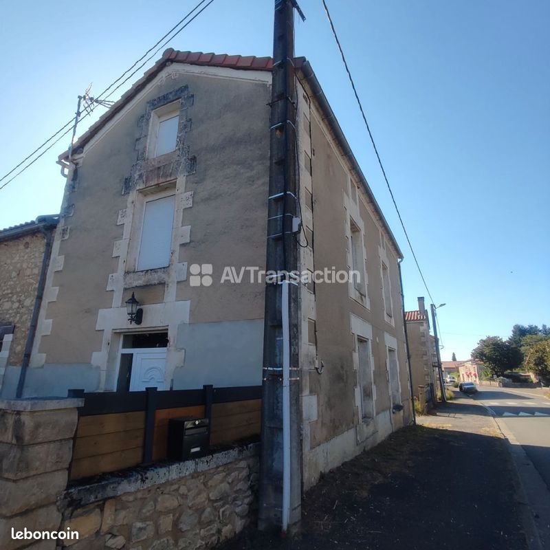 Maison 150 m² · à Saint-Sornin · 150 m² · 230 000 €