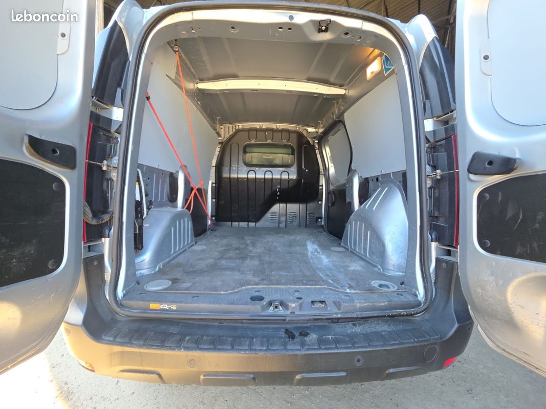 Renault express van blue dci 75 essentiel equivalent kangoo tva recuperable (image 15)