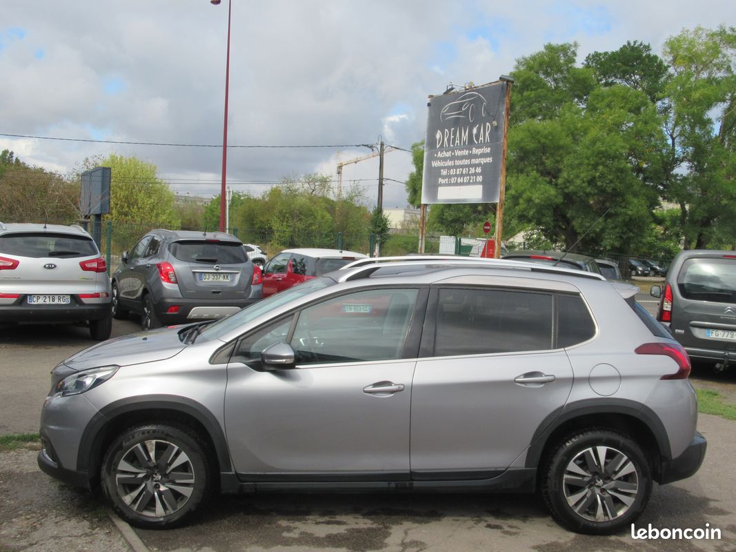 Peugeot 2008 1.2 pure tech 130 allure distribution ok (image 1)