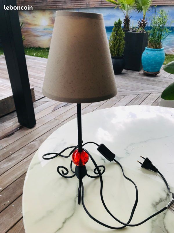 Petite lampe de chevet ou d’ambiance (image 1)