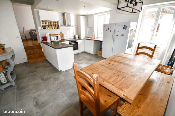 Appartement 7 pièces 162 m²