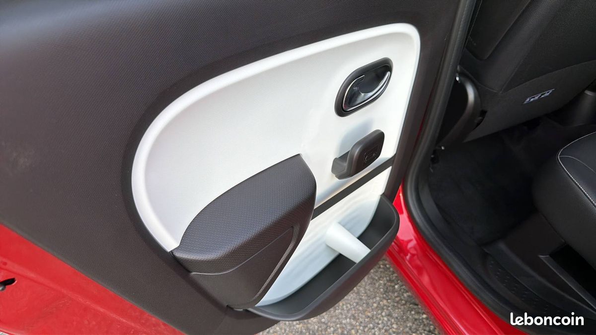 Renault twingo iii e tech techno (image 26)
