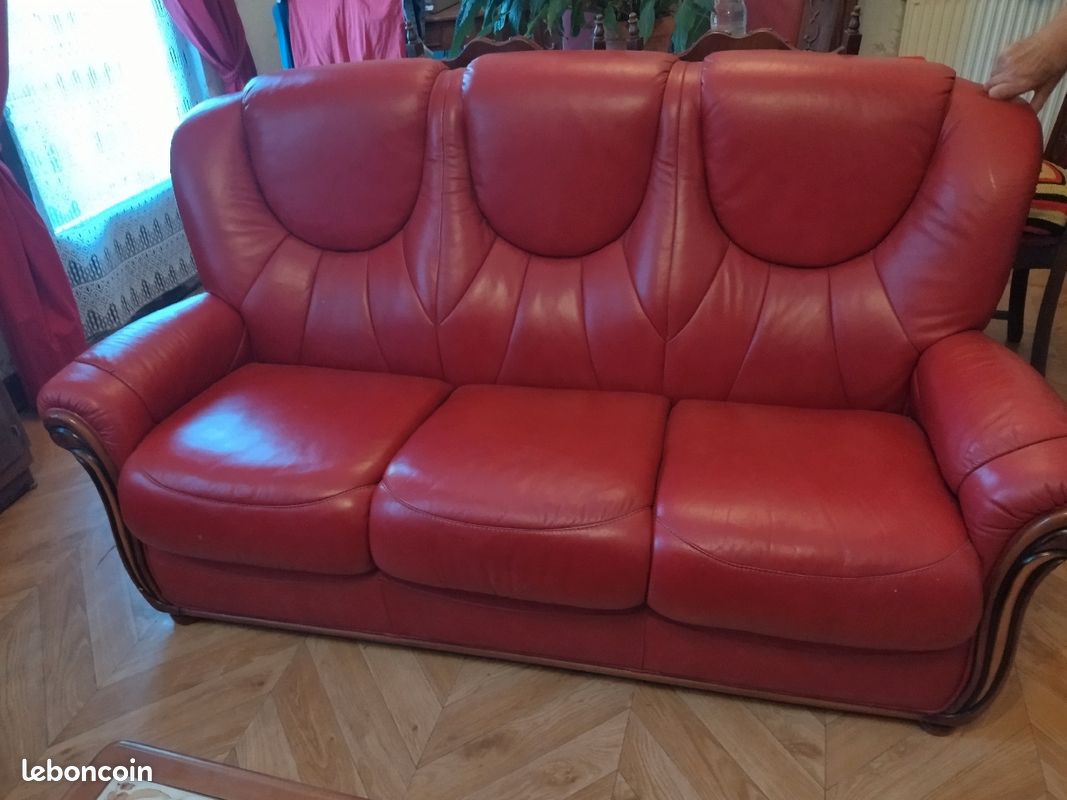 Canapé en cuir REMIS EN MAIN PROPRE PAS DE LIVRAISON (image 2)