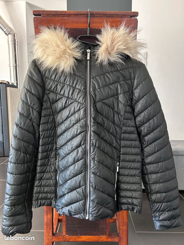 Doudoune MORGAN matelassée à capuche fausse fourrure taille 36 (image 4)