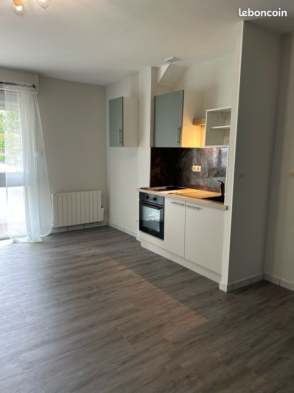 Appartement 2 pièces 40 m² · à Saint-Hilaire-du-Harcouët · 40 m² · 415 €/mois