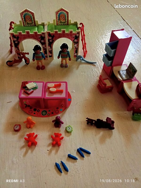 Chambre des jumelles playmobil (image 1)
